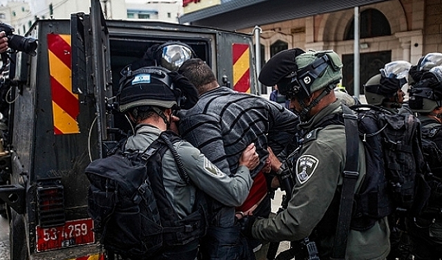 القدس: الاحتلال يبعد أسيرا محررا 