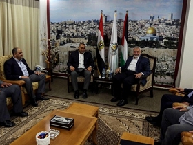 وفد أمني وسفير مصر بإسرائيل يصلون قطاع غزة