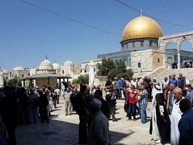 الأوقاف تدعو العرب لزيارة القدس وحماية الأقصى 