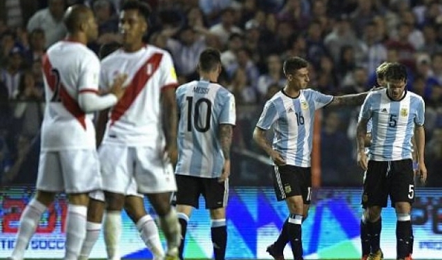 الأرجنتين تقع بفخ التعادل أمام بيرو