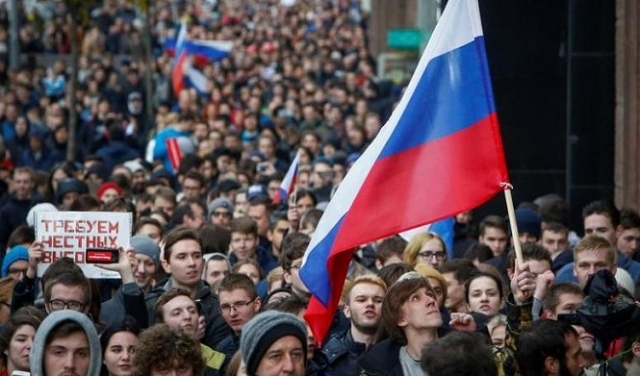 تظاهرة لمعارضين في روسيا تطالب بوتين بالتنحي