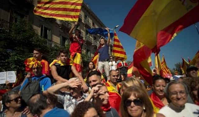 شركات وبنوك تنقل مقارها خارج كتالونيا بسبب الاستفتاء