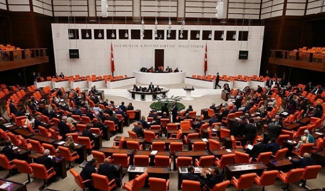 البرلمان التركي يمدد حالة الطوارئ لثلاثة أشهر