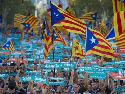 كاتالونيا تستعد لإعلان الانفصال عن إسبانيا يوم الجمعة