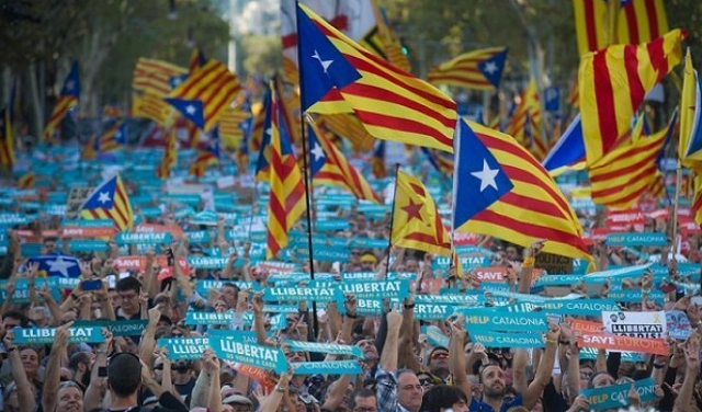 كاتالونيا تستعد لإعلان الانفصال عن إسبانيا يوم الجمعة