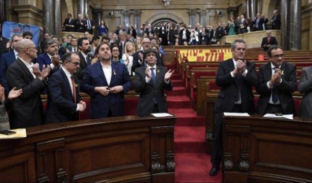  دستور كاتالونيا: دولة مستقلة ديمقراطية اجتماعية وجنسية مزدوجة