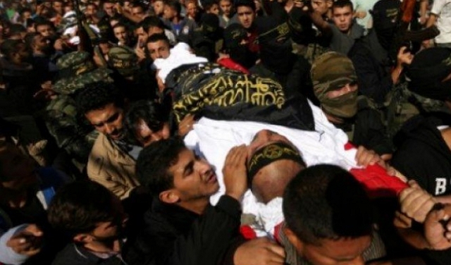 قطاع غزة: تشييع جثامين الشهداء واستمرار البحث عن مفقودين