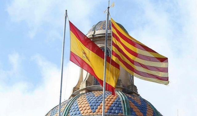 استدعاء رئيس ووزراء حكومة كاتالونيا للاستجواب في مدريد