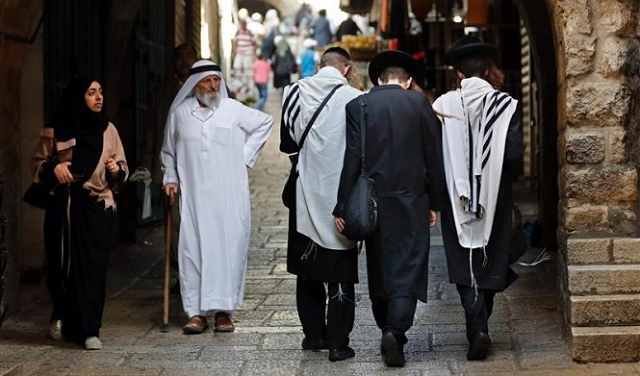 استطلاع: العلاقة بين اليهود والعرب ريبة تشكيك وعداء متبادل