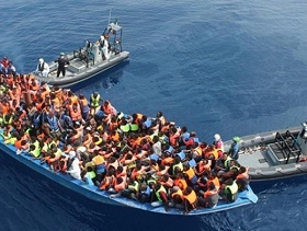 انقاذ نحو 600 مهاجر قبالة سواحل إسبانيا