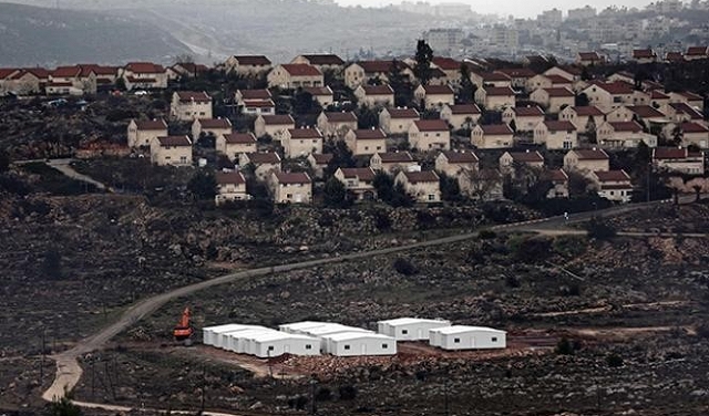 الاحتلال يصادر أراضي بملكية فلسطينيين لصالح مستوطنة 
