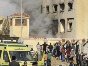 سيناء: ارتفاع عدد ضحايا التفجير إلى 235 قتيلًا و130 جريحًا