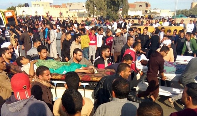 مصر: ارتفاع عدد ضحايا مسجد الروضة إلى 305 قتلى