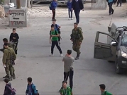 توثيق بالفيديو: جنود الاحتلال ينكلون بطلاب مدرسة بالخليل