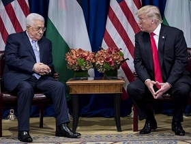 ترامب يبلغ عباس نيته نقل السفارة الأميركية إلى القدس