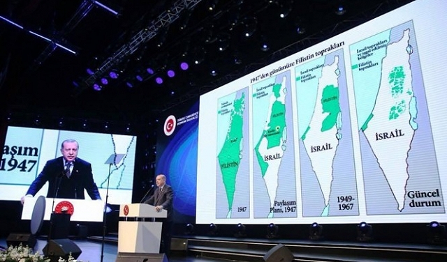إردوغان يعرض خريطة فلسطين شارحًا كيف تطور احتلالها