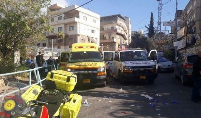 الناصرة: إصابة خطيرة لعامل سقط من علو