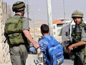 جنود الاحتلال يعتقلون طفلا (6 أعوام) بالجلزون