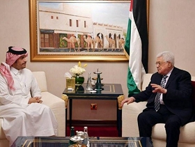 عباس يبحث بقطر قرار ترامب وإعمار غزة