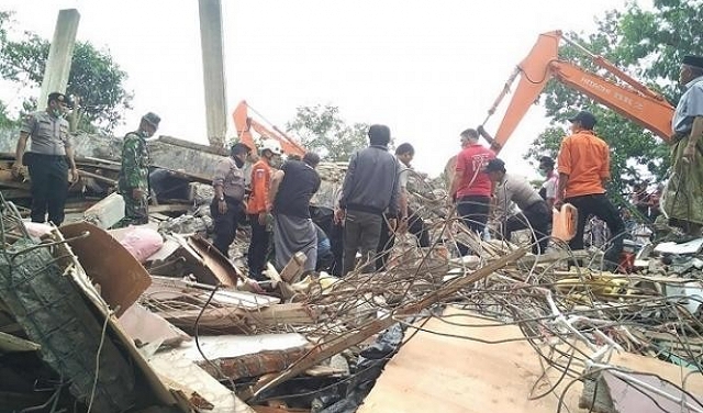 أندونيسيا: مصرع شخصين وأضرار في زلزال جاوا