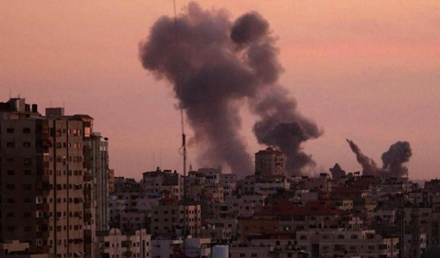 قوات الاحتلال تقصف مواقع بقطاع غزة