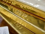 الذهب يهبط مقابل صعود الدولار