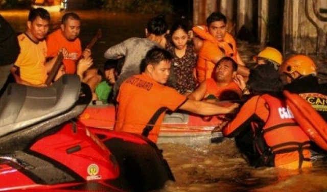 عاصفة استوائية تودي بحياة 70 شخصا في الفلبين