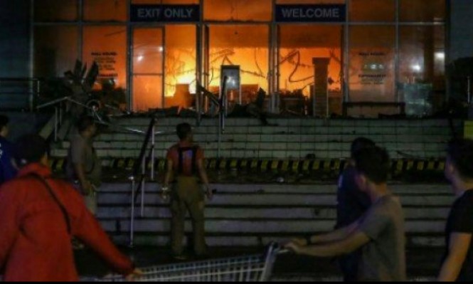 الفلبين: مصرع 36 في حريق و 20 في حادث و240 في عاصفة
