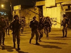 اعتقالات وعشرات الجرحى بمواجهات مع الاحتلال بالضفة والقدس