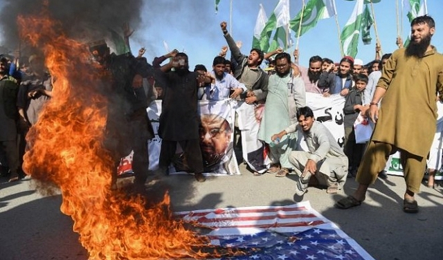 تدهور العلاقات الأميركية الباكستانية: استدعاء السفير الأميركي لتوبيخه