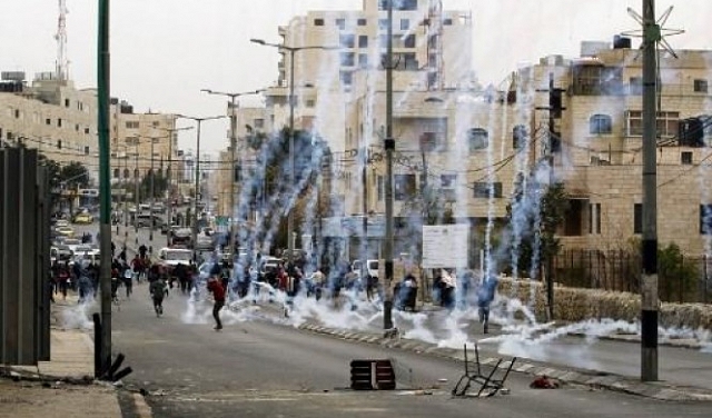 الاحتلال يقمع المسيرات بالضفة الغربية وغزة
