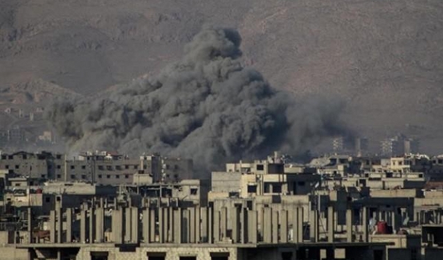 مقتل 21 مدنيا بغارات سورية وروسية على بلدات إدلب