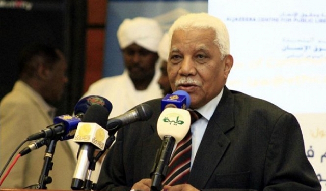 السودان يرفض التطبيع مع إسرائيل ويحذر من التقسيم