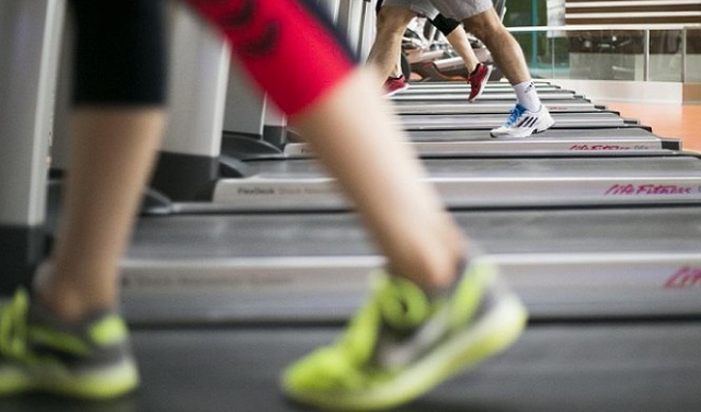 دراسة: 30 دقيقة رياضة يوميًا تمنع أمراض القلب بمنتصف العمر