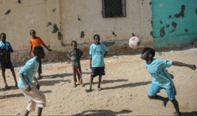 منظمة حقوقية: الشباب الصومالية تجبر الأهالي على تسليم أولادهم