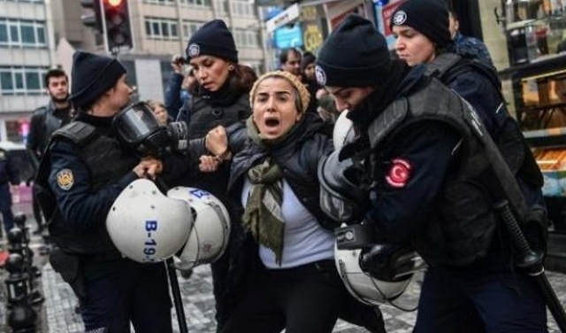  تركيا تعتقل 35 شخصا بزعم التحريض ضد 