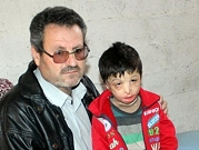محمود... طفل سوري أحرقته براميل النظام وينتظر العلاج