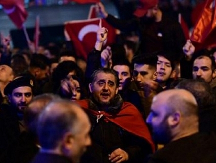 هولندا ترفض إعادة سفير تركيا وتسحب سفيرها من أنقرة