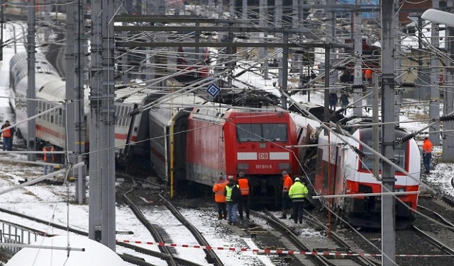 النمسا: مصرع شخص وإصابة 15 في تصادم قطارين
