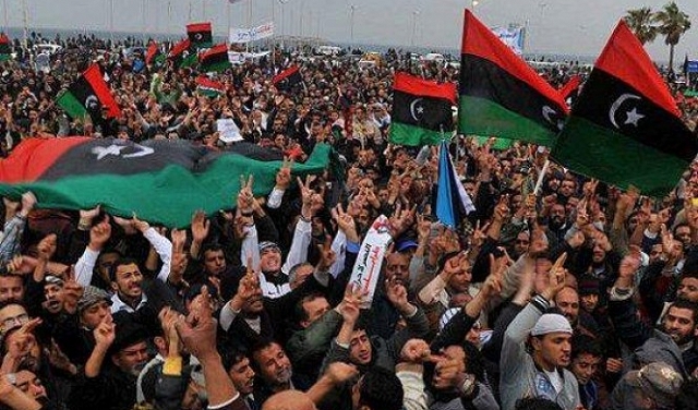 الليبيون يحيون ذكرى الثورة على وقع الانقسام