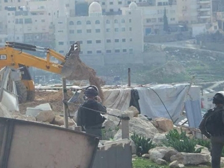 القدس: هدم مسكن مواطن في تجمع جبل البابا