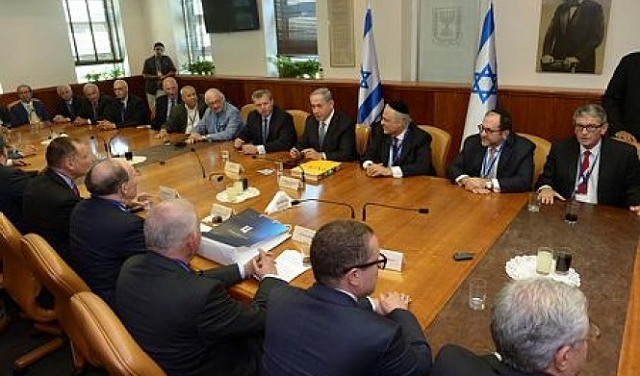 استطلاعان: نصف الإسرائيليين يؤيدون استقالة نتنياهو والليكود الأكثر شعبية