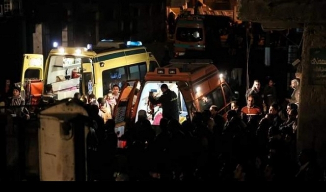 انهيار مبنى سكني في مصر يسفر عن مقتل 10 أشخاص