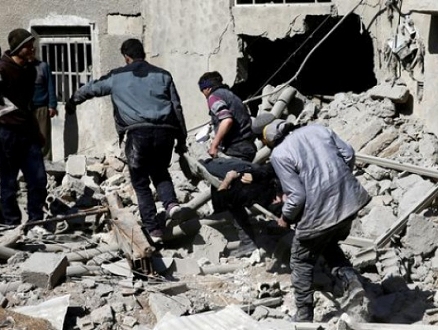 النظام وروسيا يواصلان قصف الغوطة تحت غطاء الهدنة