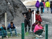 بريطانيا تحتجز مهاجرين في ظروف سجن تصل إلى 4 سنوات