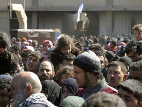 نزوح وتقسيم: النظام السوري يكثف قصفه للغوطة