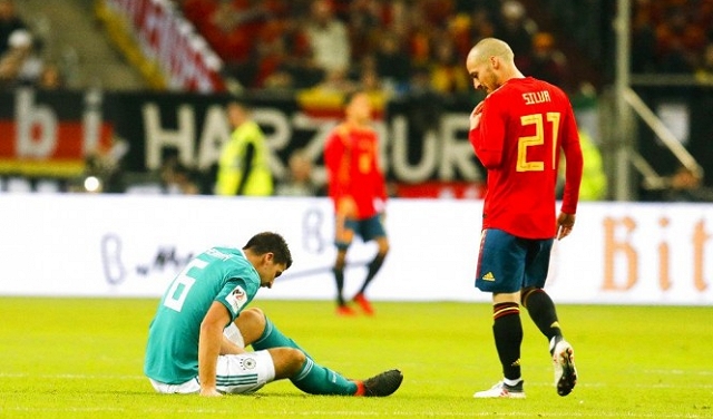المنتخب الإسباني يحرر لاعبه دافيد سيلفا!