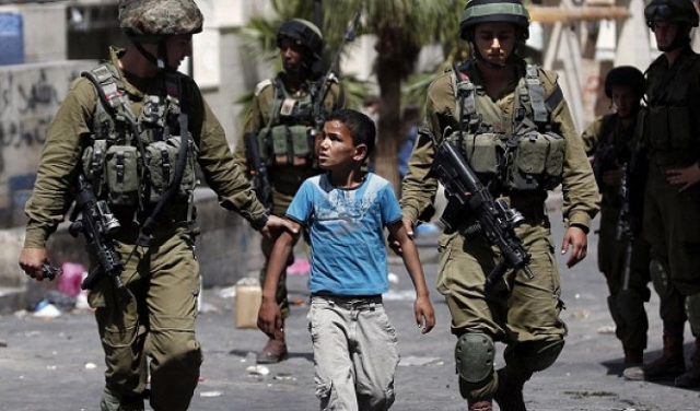 بزعم محاولة طعن: طفل في الثالثة لم يسلم من تنكيل الاحتلال