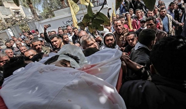 غزة: جماهير خان يونس تُشيّع  جثمان الشهيد سمور