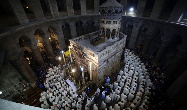 كنيسة القيامة تحتفل بعيد الفصح وأحد الشعانين